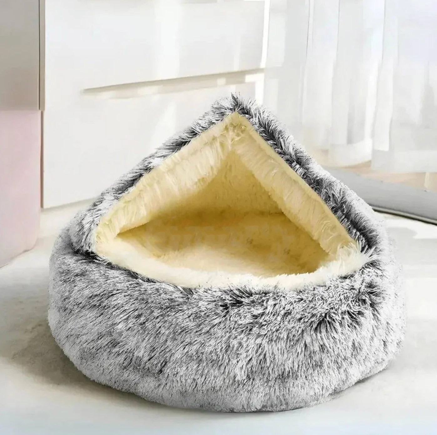 Le lit Cocon Woomfy™️ anti-stress pour chien